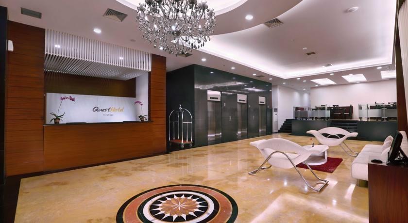 Quest Hotel Darmo - Surabaya By Aston מראה חיצוני תמונה