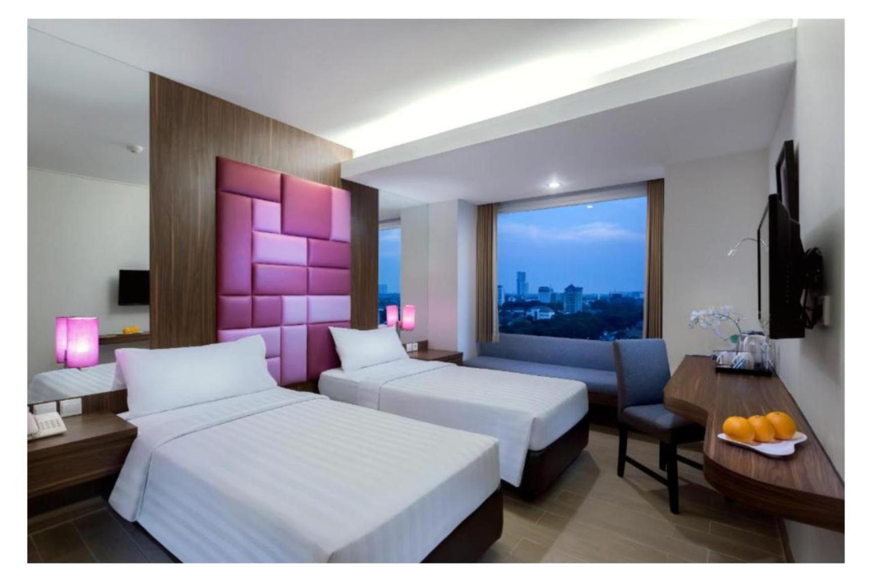 Quest Hotel Darmo - Surabaya By Aston מראה חיצוני תמונה