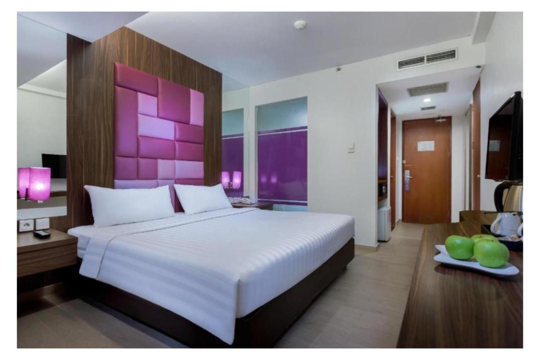 Quest Hotel Darmo - Surabaya By Aston מראה חיצוני תמונה